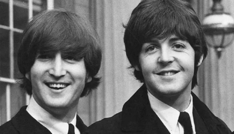 Carta inédita de John Lennon revela intimidades con Paul McCartney y Cynthia