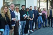 Los candidatos de Fuerza Patria en La Plata recorrieron los comercios del centro