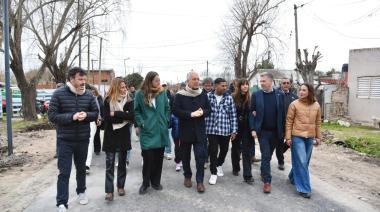Alak y los candidatos de Fuerza Patria inician una maratón de obras y charlas con vecinos por los barrios de La Plata