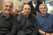 El reencuentro más esperado: los héroes del '86 visitaron a Bilardo