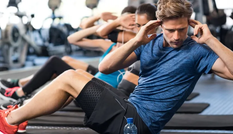 ¿Por qué los hombres empiezan a perder masa muscular con la edad?