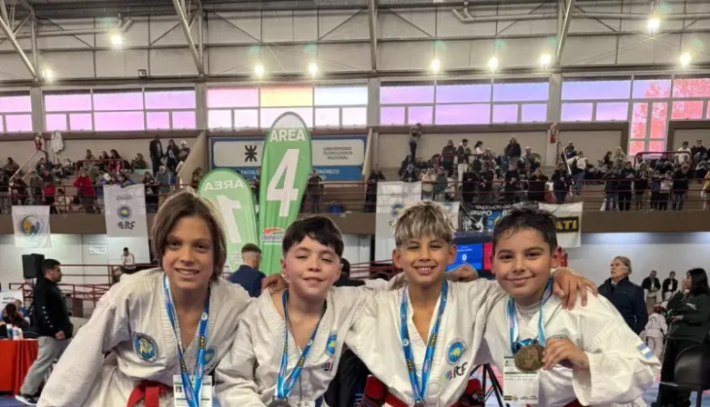 El takwondo de Camba en el podio en campeonato nacional