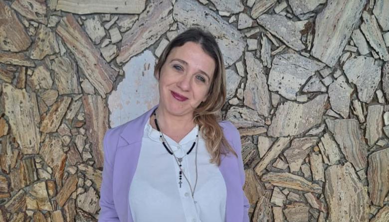 Flor Jares: la voz y la pasión
