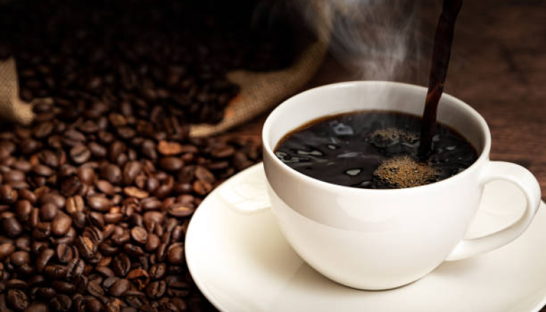 Café negro: cómo tomarlo reduce riesgos y mejora la salud