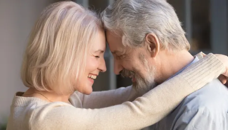 Cómo la menopausia afecta la libido y qué tratamientos ayudan a mejorar la salud sexual
