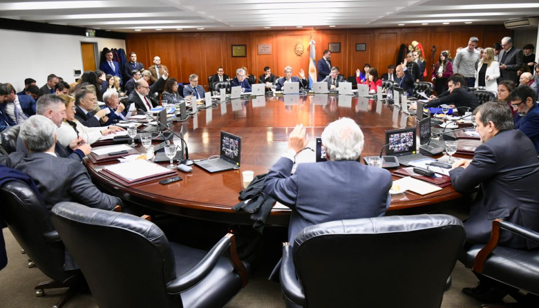 ¿Sabías que los expedientes judiciales van a dejar de ser montañas de papeles?