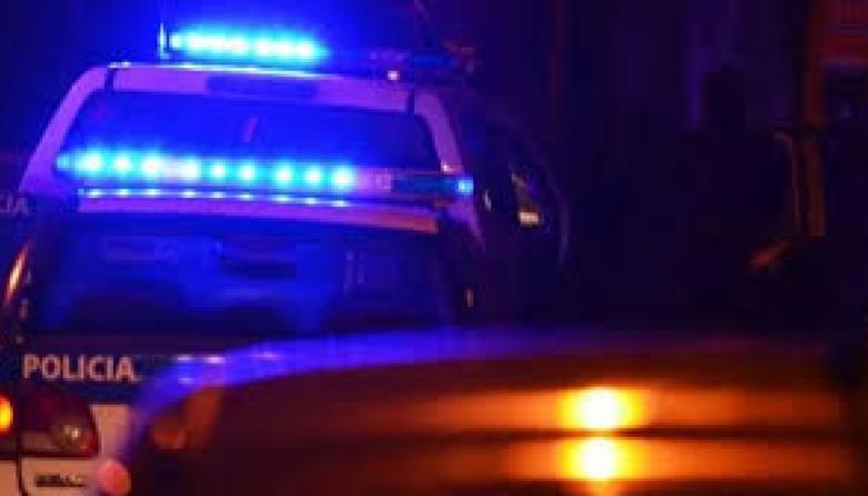 BERISSO | Un hombre quedó detenido tras atacar a su pareja y atrincherarse con su hijo