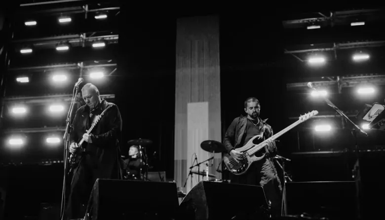 Un fin de semana para no quedarse en casa: suenan las grandes bandas