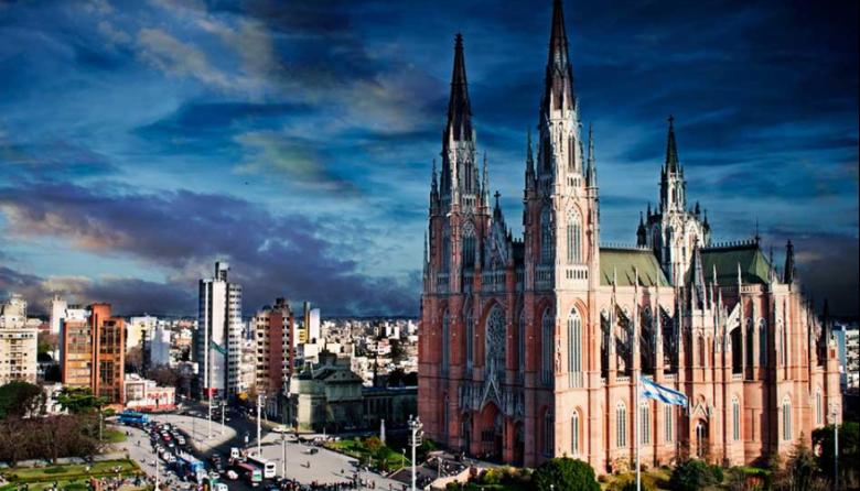 LA PLATA | Un recorrido único por iglesias, espacios de fe, historias y creencias