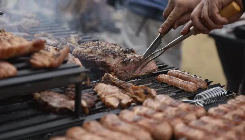 Lo de Seba crece y redobla la apuesta: nueva parrilla en Punta Lara sin abandonar su histórico local