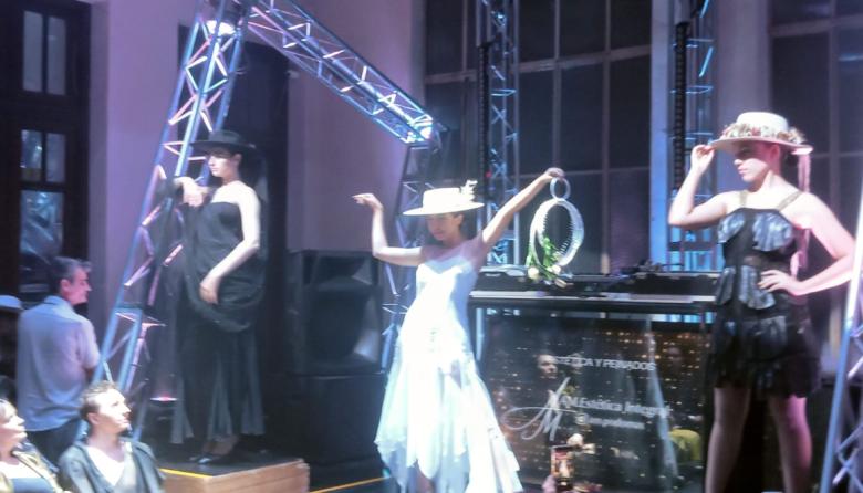 Ivory Hats presentó su nueva colección de sombreros y bouquets de novia en Palermo