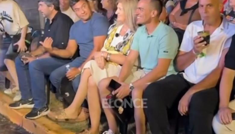 El Batman entrerriano fue a ver a Lali y desató un furioso fastidio en el Gobierno nacional