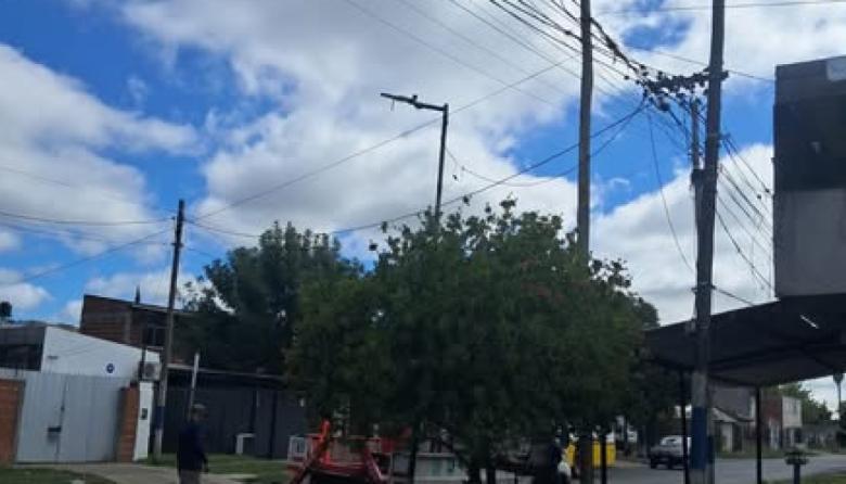 Colocan luminarias en la zona del accidente en calle 96