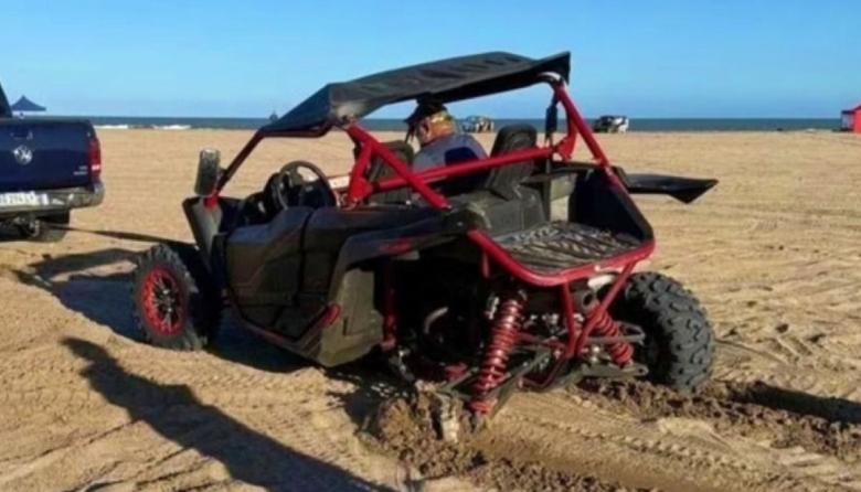 Tragedia en los médanos de Gesell: una abogada platense sufrió un violento vuelco y está en terapia intensiva