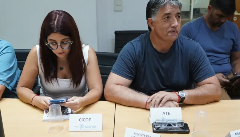 La Provincia retoma las paritarias con docentes y estatales tras el paro y en medio de fuertes tensiones