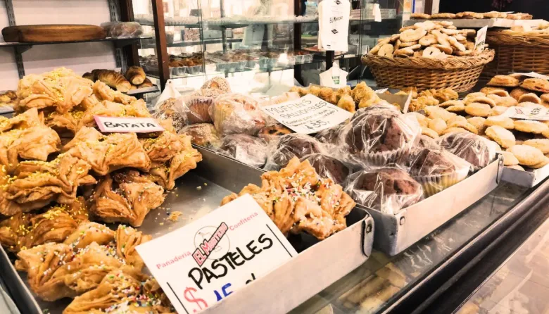 En medio de la crisis económica, los comercios históricos de La Plata buscan no desaparecer