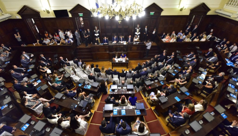 Senadores cobrarán $11,6 millones tras aumento salarial en el Congreso