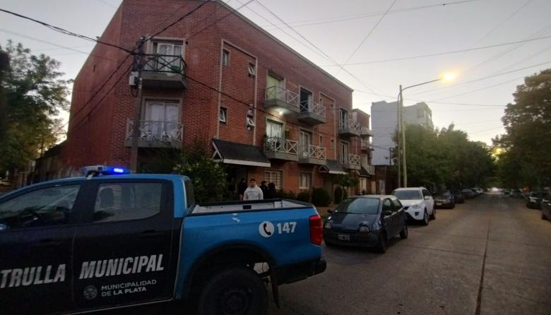 Escándalo en La Plata: denuncian prostitución y presunta venta de drogas en un departamento de 23 y 58