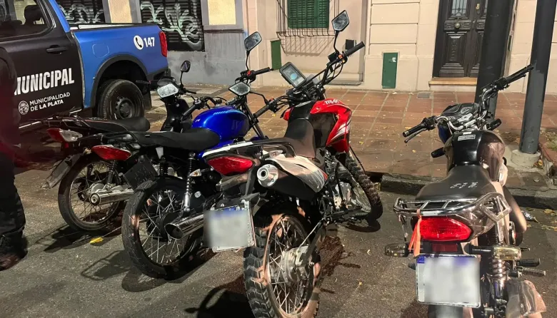 La Plata intensifica controles de tránsito y secuestra más de 100 motos en operativos simultáneos