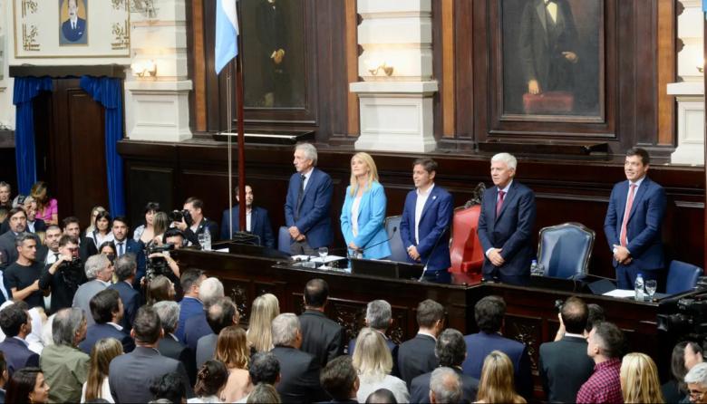 Kicillof abre las sesiones ordinarias con un fuerte reclamo por la "deuda billonaria" de Nación