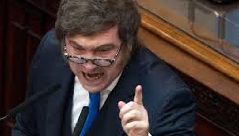 Milei recalienta la polarización con el kirchnerismo y lanza la carrera hacia 2027