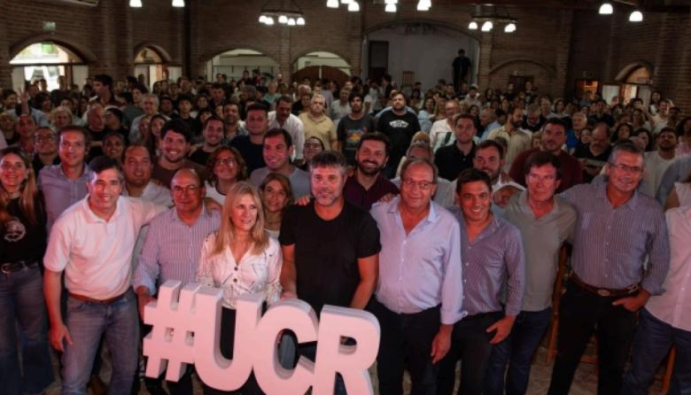 El radicalismo bonaerense se planta en Saladillo: "Los extremos le han hecho mucho daño al país"