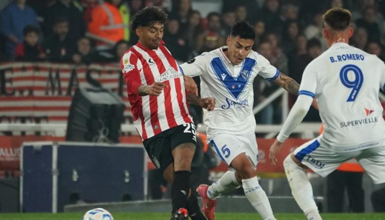 Duelo de invictos en UNO: Estudiantes recibe a Vélez por la punta de la Zona A