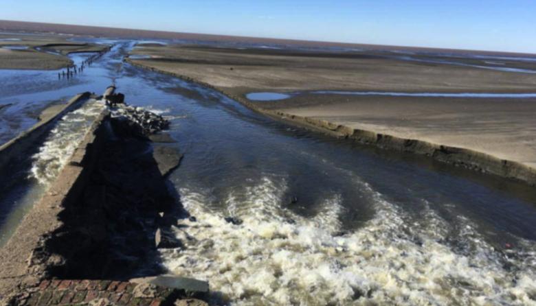 Embargan a la Provincia por $157.000 millones para frenar la contaminación cloacal