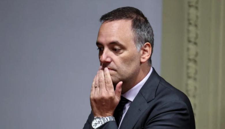 La Justicia cercó a Manuel Adorni por sus vacaciones de lujo en Aruba y un presunto enriquecimiento ilícito