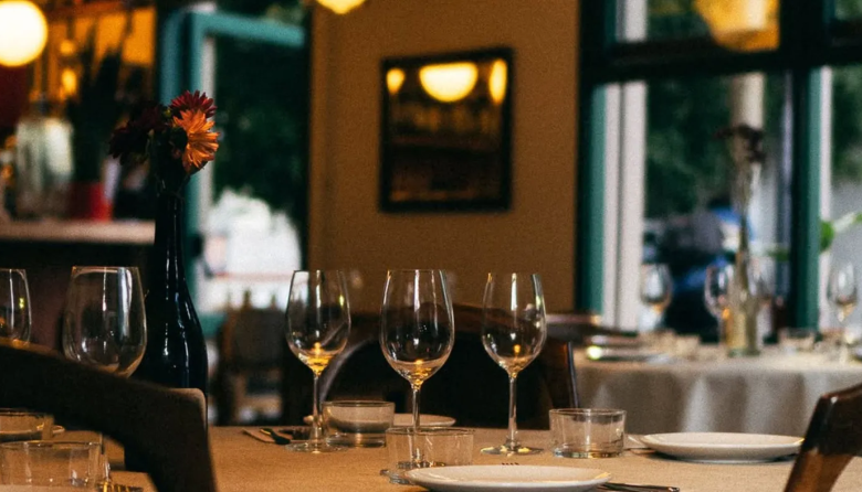 La Plata: cerraron 70 bares y crece la crisis en el centro