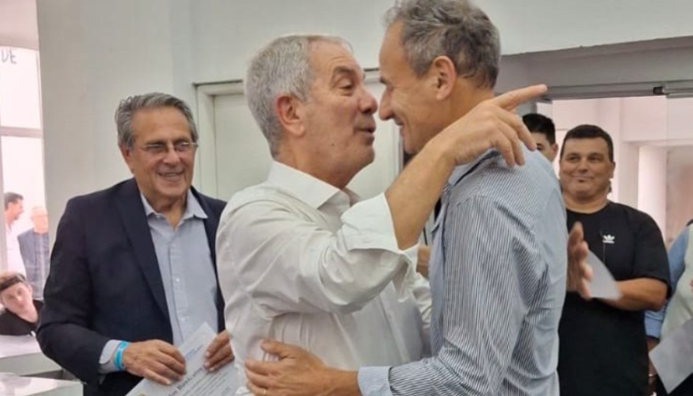 Todo lo que no te mostraron del lanzamiento de la campaña "Alak Gobernador"  en el PJ La Plata | VIDEOS