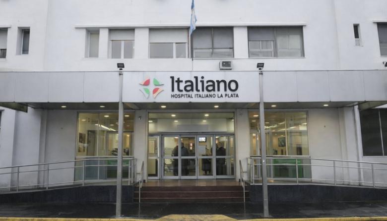 Escándalo en el Hospital Italiano de La Plata: sueldos desdoblados y una "obra social" que no los atiende