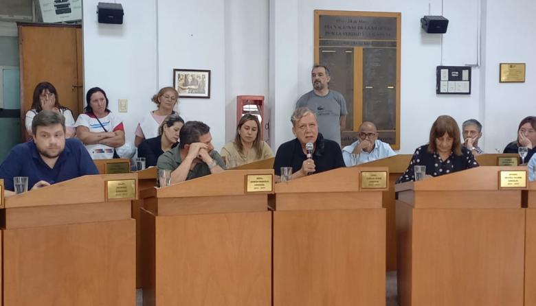 Cruces en el Concejo de Berisso por el programa "Volver al Trabajo" y la emergencia alimentaria