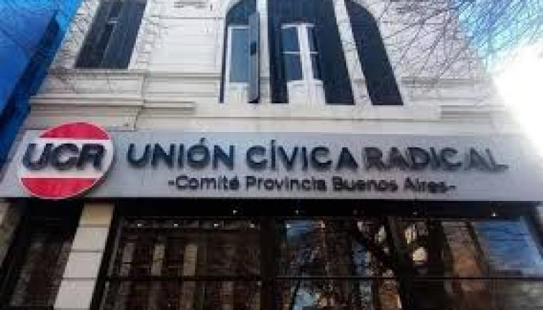 Humo blanco en la UCR: Emiliano Balbín presidirá el Comité Provincia tras un acuerdo de unidad que evitó la fractura