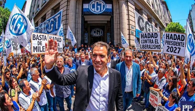 La cúpula de la CGT se abraza a Daniel Hadad en busca de un salvavidas electoral frente al avance libertario