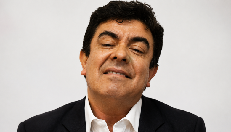 Fernando Espinoza irá a juicio por abuso sexual después de gastar fortunas para tratar de evitarlo