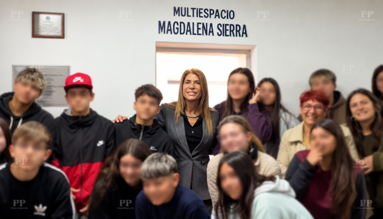 Insólito: la intendenta de Avellaneda inauguró una sala escolar con su propio nombre