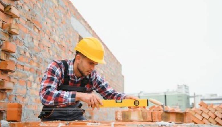 Construcción: los jornales siguen sin cambios y crece la tensión en la UOCRA