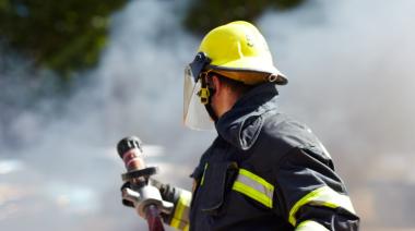 En invierno, el peligro está adentro: cómo prevenir incendios y muertes por monóxido con tecnología conectada