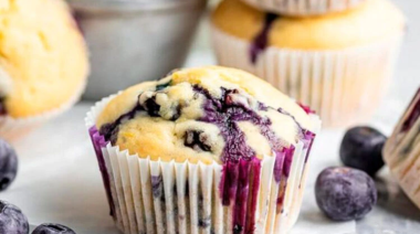 Muffins de arándanos con relleno sorpresa: la receta fácil que vas a querer repetir