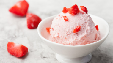 ¿Querés un helado rico y saludable? Descubrí esta receta fácil con yogur griego