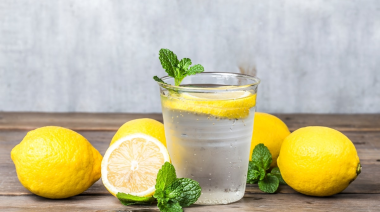 ¿Tomás agua con limón en ayunas pensando que es buenísimo para la salud?
