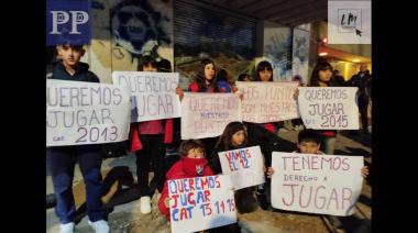 Sentada y reclamo de un club de fútbol infantil de La Plata por injusta sanción de LISFI