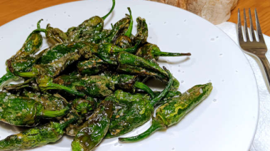 Cómo cocinar pimientos de Padrón de manera fácil y sabrosa