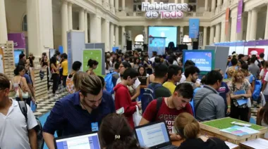 La UNLP abre sus puertas con la Expo Empleo 2025: más de 40 empresas buscan talento joven