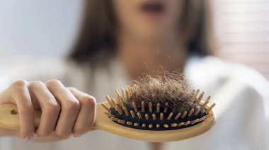 Por qué se cae el cabello y cómo cuidarlo