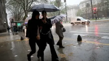 Tormentas, lluvias y descenso de temperatura: alerta del SMN para el AMBA y varias provincias