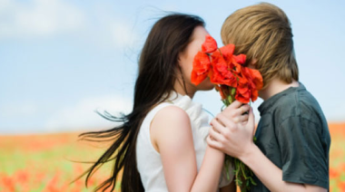 Signos que encontrarán el amor esta primavera 2025