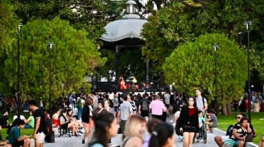 La Plata recibe la primavera con teatro, cine, música y festivales para toda la familia
