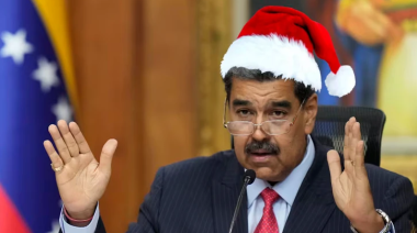 Fuegos artificiales en El Helicoide marcan inicio adelantado de la Navidad en Venezuela